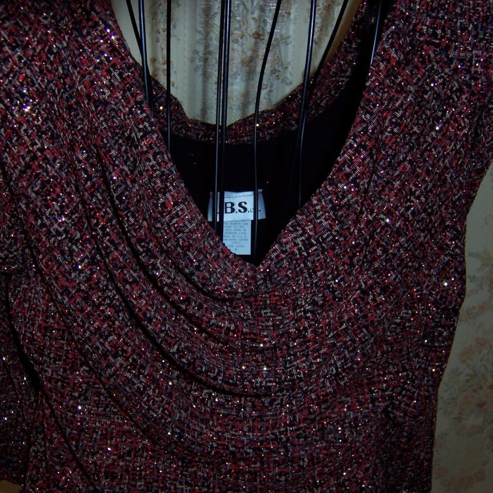 Ladies dressy top